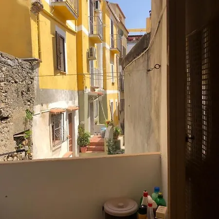Holiday home Casa In Pieno Centro Storico X5 Persone, Nuovamente Disponibile Dal 22 Agosto Al 15 Settembre San Nicola Arcella