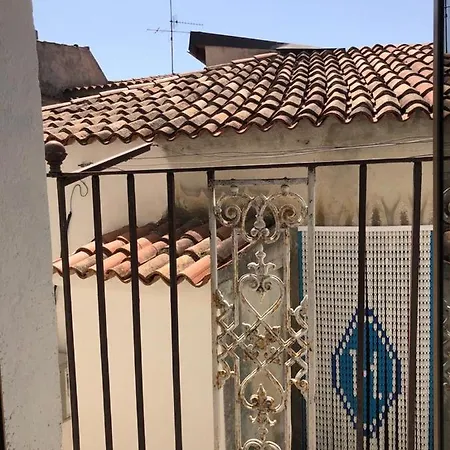 Casa In Pieno Centro Storico X5 Persone, Nuovamente Disponibile Dal 22 Agosto Al 15 Settembre * San Nicola Arcella